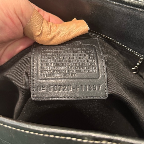 Coach Leatherware Black Tote/Shoulder Bag in GUC!! - Picture 12 of 14